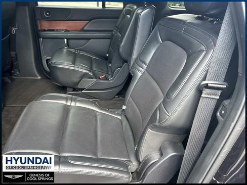 Used 2021 Lincoln Navigator L Reserve AWD/4WD image 22