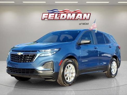 Used 2024 Chevrolet Equinox LS w/ LS Convenience Package FWD image 1