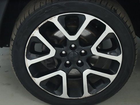 Used 2018 Jeep Compass Limited w/ Navigation Group image 39