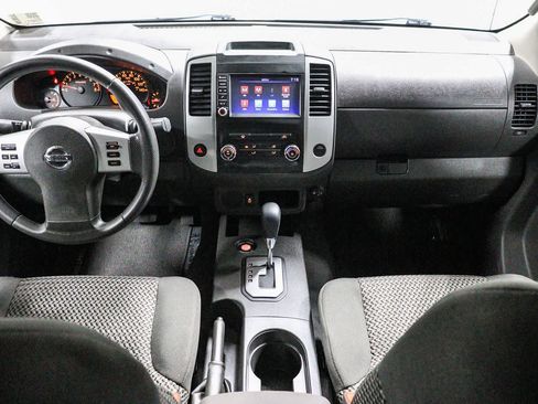 Used 2021 Nissan Frontier SV RWD image 13