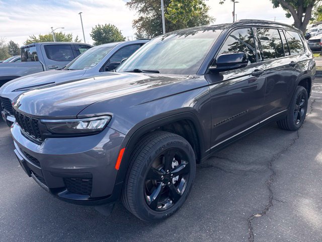 Used 2024 Jeep Grand Cherokee L Altitude AWD/4WD image 1