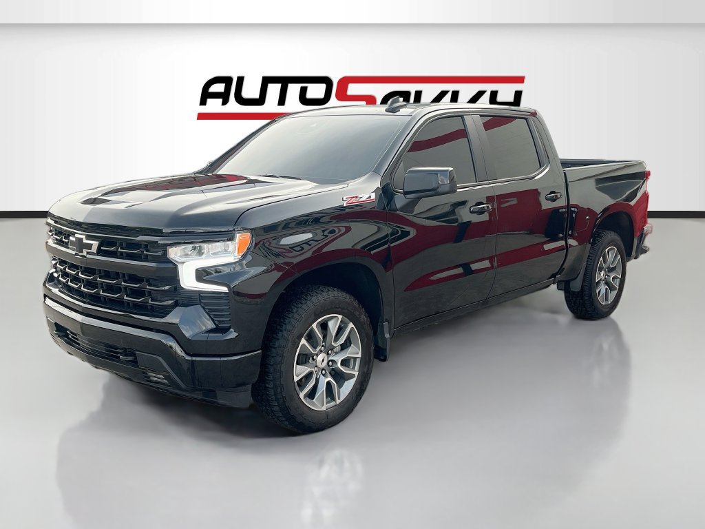 Used 2025 Chevrolet Silverado 1500 RST AWD/4WD image 3