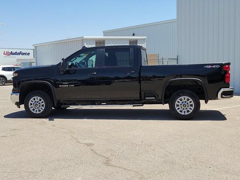 Used 2025 Chevrolet Silverado 2500 LT w/ Convenience Package AWD/4WD image 6