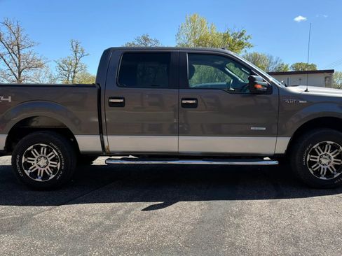 Used 2014 Ford F150 XLT w/ Equipment Group 302A Luxury AWD/4WD image 11