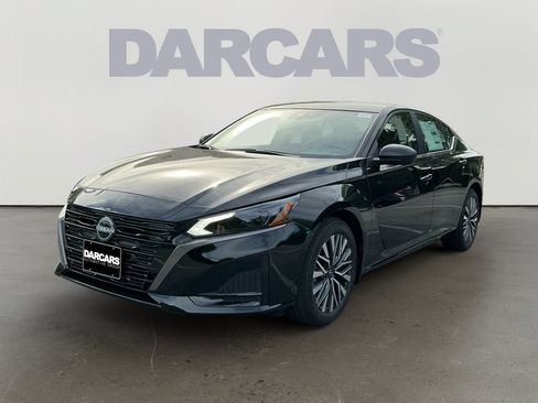 Used 2026 Nissan Altima 2.5 SV FWD image 3