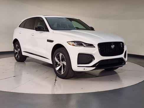 New 2026 Jaguar F-PACE R-Dynamic S image 7