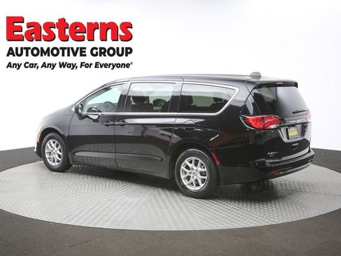 Used 2024 Chrysler Voyager LX image 61
