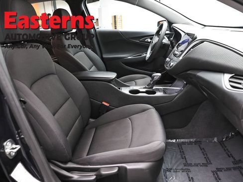 Used 2023 Chevrolet Malibu LT FWD image 24