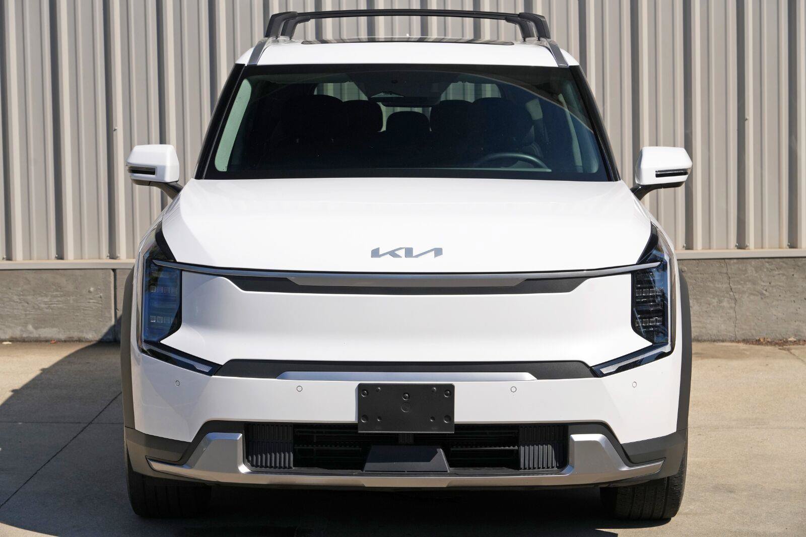 Used 2025 Kia EV9 Wind AWD/4WD image 47