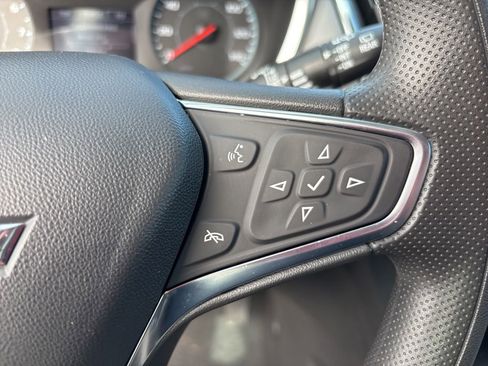 Used 2024 Chevrolet Equinox LS FWD image 44