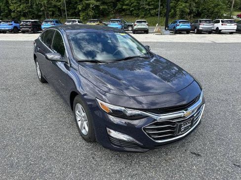Certified 2025 Chevrolet Malibu LS FWD image 7