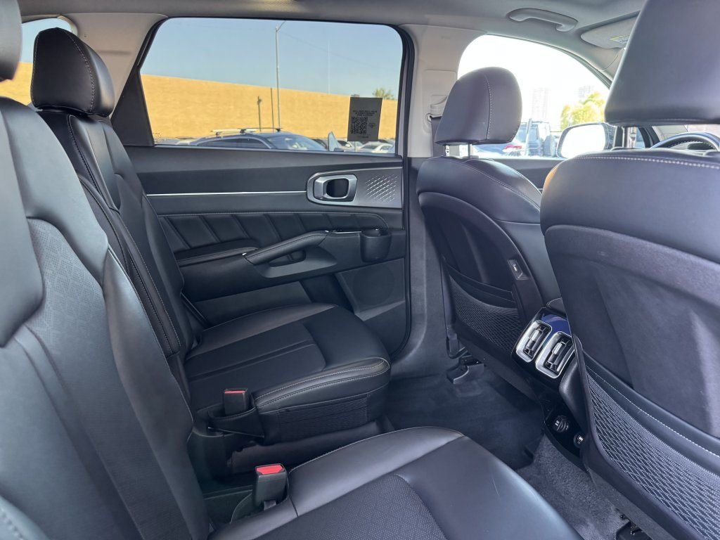 Used 2022 Kia Sorento SX FWD image 42