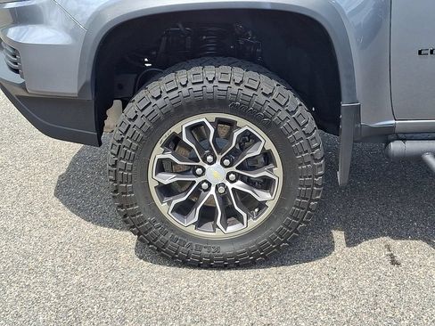 Used 2022 Chevrolet Colorado ZR2 AWD/4WD image 8