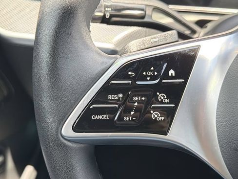 Used 2025 Mercedes-Benz C 300 Sedan image 17