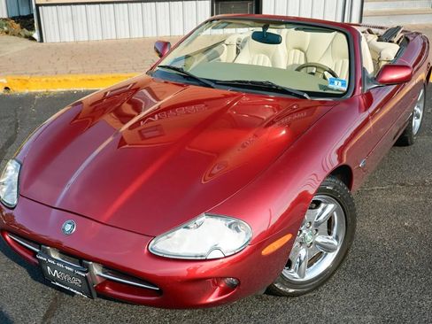 Used 1997 Jaguar XK8 Convertible RWD image 9
