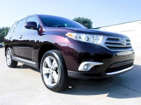 Used 2013 Toyota Highlander Limited image 3