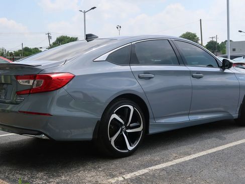 Used 2022 Honda Accord Sport image 14
