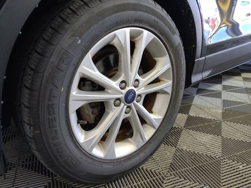 Used 2017 Ford Escape SE FWD image 31