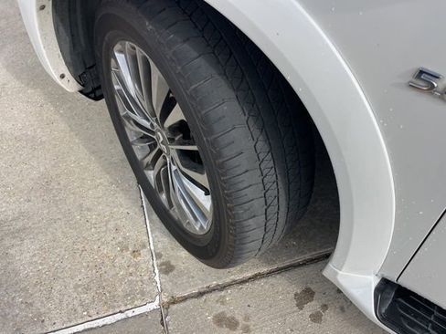 Used 2019 INFINITI QX80 Luxe w/ 22" Wheel Package image 33