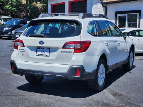 Used 2019 Subaru Outback 2.5i AWD/4WD image 9