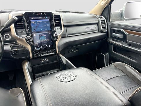 Used 2022 RAM 2500 Laramie image 25