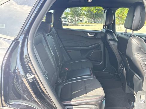 Used 2025 Ford Escape ST-Line FWD image 27