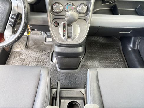 Used 2004 Honda Element EX image 18