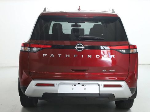 Used 2022 Nissan Pathfinder SL AWD/4WD image 41