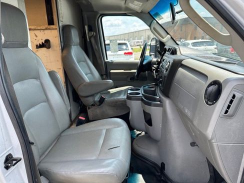 Used 2019 Ford E-350 and Econoline 350 Super Duty w/ Power Windows & Locks Group RWD image 17
