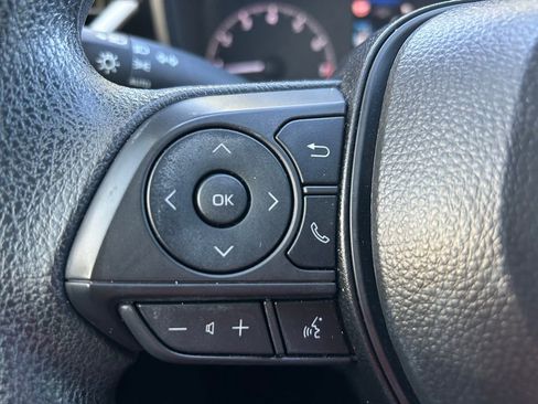 Used 2025 Toyota Corolla LE FWD image 22