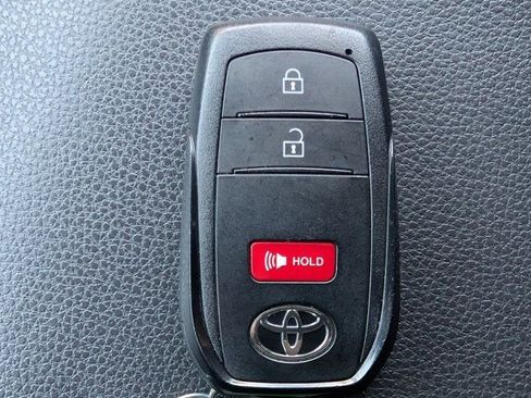 Used 2025 Toyota 4Runner SR5 image 27