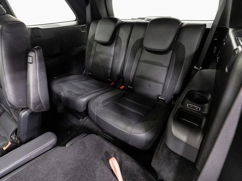 Certified 2024 Mercedes-Benz GLS 63 AMG 4MATIC image 32