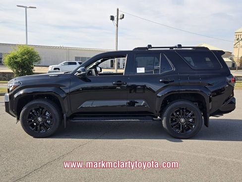 New 2026 Toyota 4Runner 4WD image 2