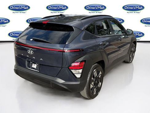 Used 2025 Hyundai Kona SEL FWD image 7