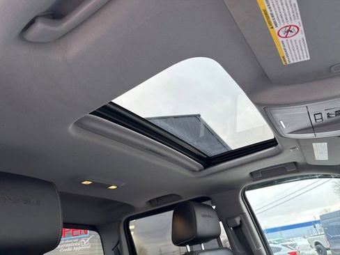 Used 2018 GMC Sierra 3500 Denali w/ Duramax Plus Package image 11