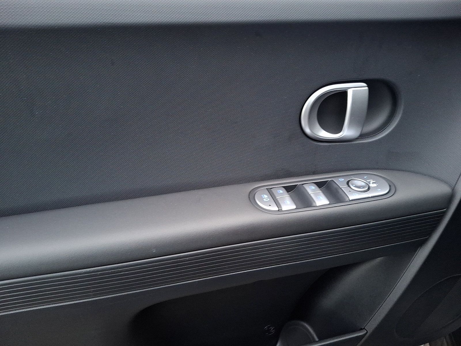 Certified 2024 Hyundai Ioniq 5 SE RWD image 13