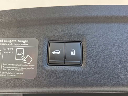 Certified 2023 INFINITI QX50 Luxe image 28