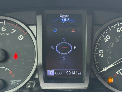 Used 2018 Toyota Tacoma TRD Off-Road AWD/4WD image 14