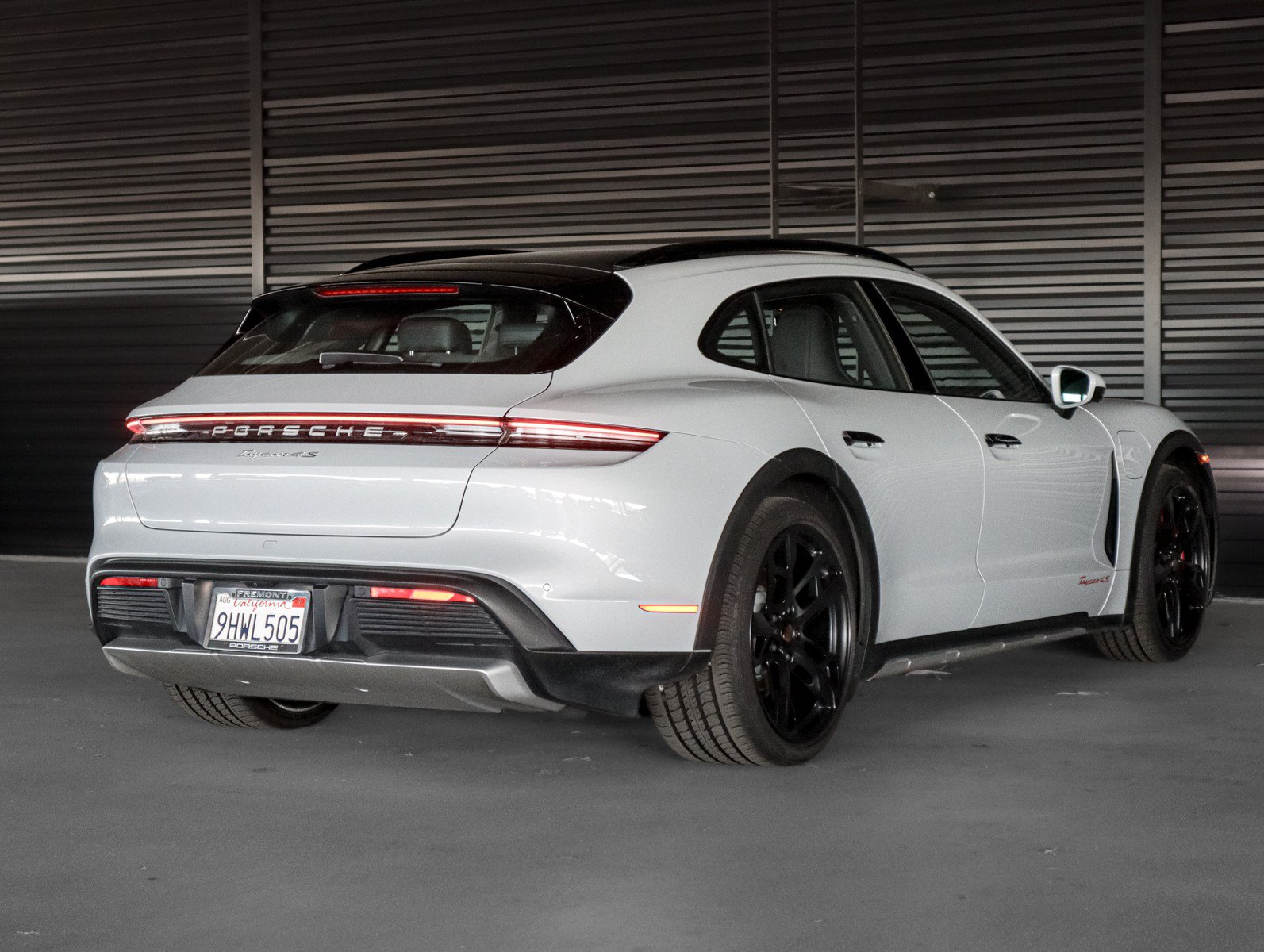 Certified 2023 Porsche Taycan 4S AWD/4WD image 10