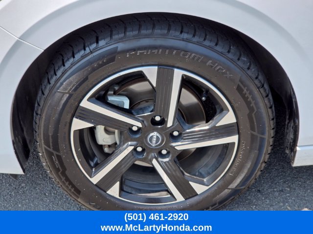 Used 2024 Nissan Sentra SV FWD image 18