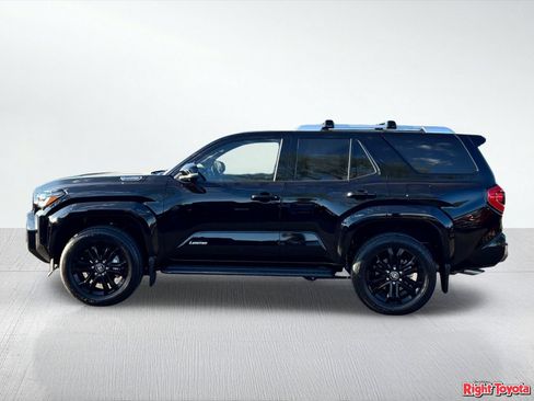 Certified 2025 Toyota 4Runner Limited AWD/4WD image 4