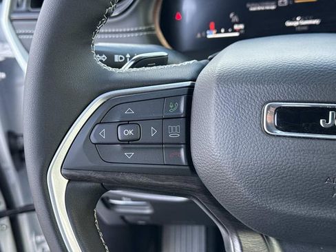 New 2026 Jeep Grand Cherokee L Limited AWD/4WD image 34