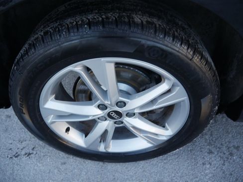 Certified 2022 Audi Q3 2.0T Premium Plus w/ Premium Plus Package image 14