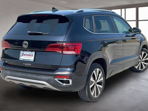 Used 2022 Volkswagen Taos SE FWD image 6
