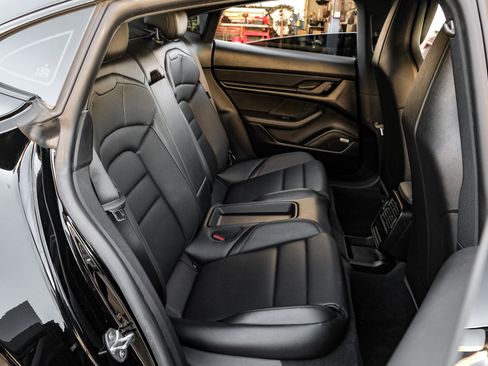 Used 2021 Porsche Taycan Base image 32