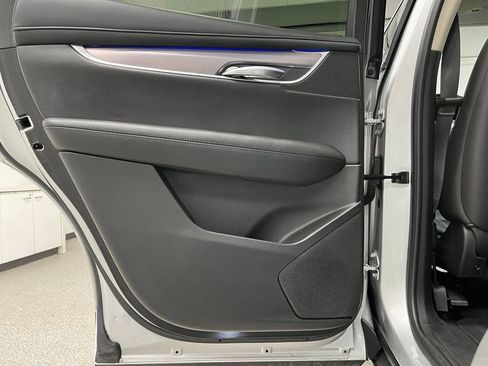 Used 2019 Cadillac XT5 Premium Luxury AWD/4WD image 39