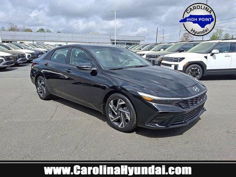 New 2025 Hyundai Elantra Sport image 1