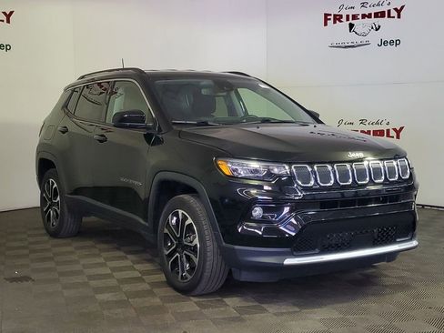 Used 2022 Jeep Compass Limited AWD/4WD image 2