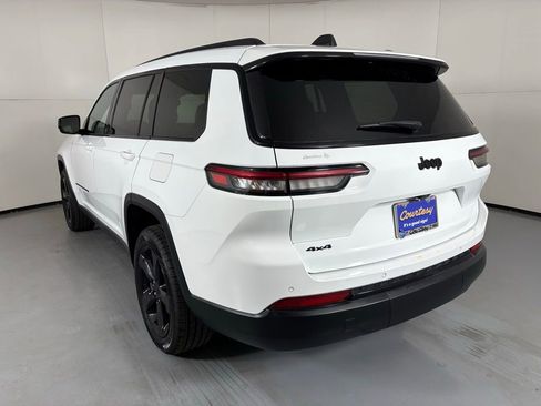Used 2023 Jeep Grand Cherokee L Laredo AWD/4WD image 7