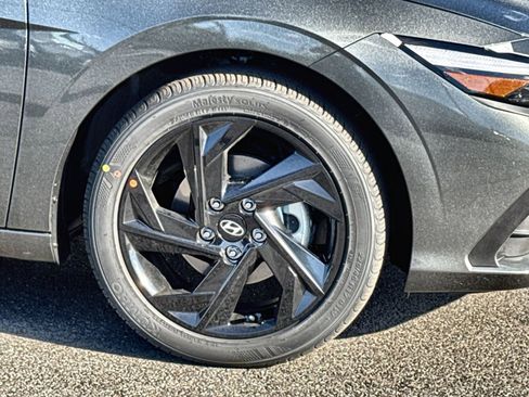 New 2026 Hyundai Elantra Sport image 12